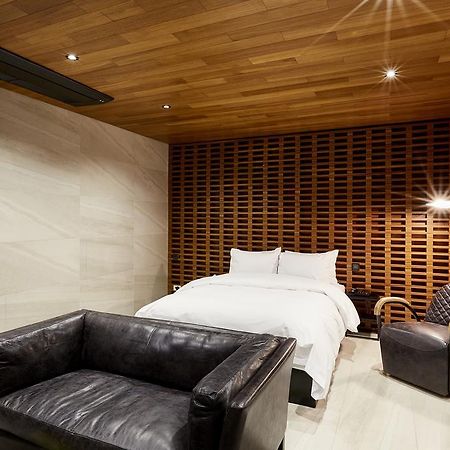 Hotel The Artist Yeoksam Seoul Exterior photo