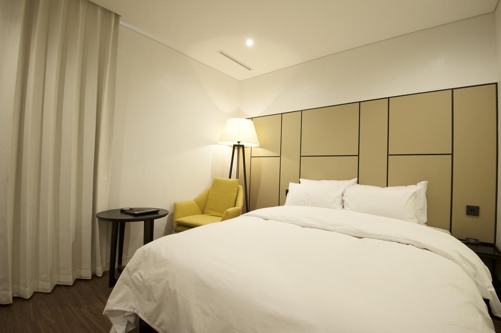 Hotel The Artist Yeoksam Seoul Exterior photo