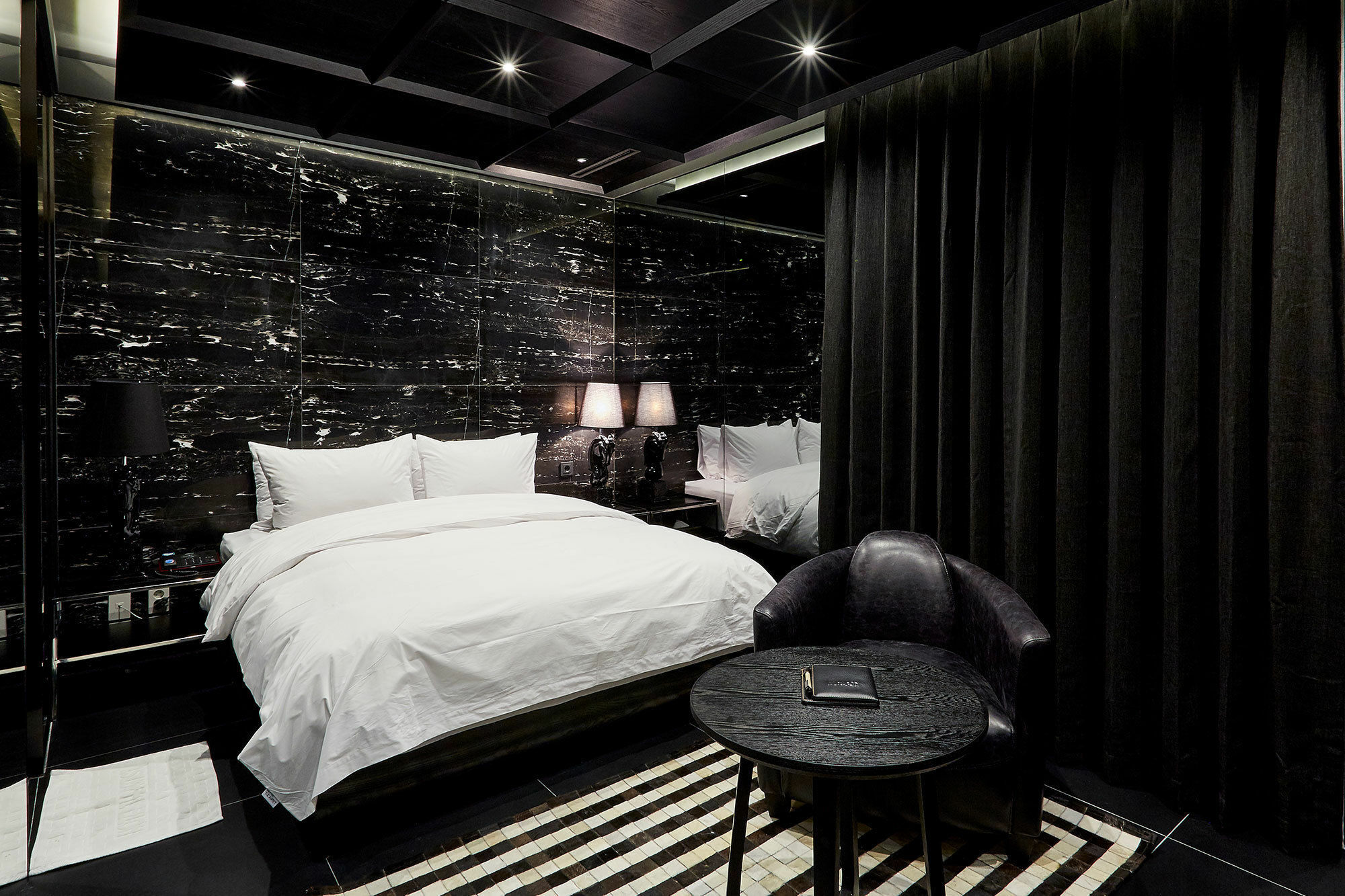 Hotel The Artist Yeoksam Seoul Exterior photo